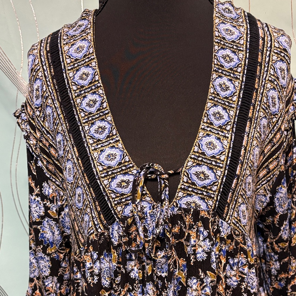 Free People Black and Blue Patterned Blouse - Picture 4 of 16